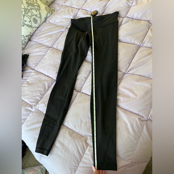 Black Lululemon leggings. Size 8 - Picture 3 of 4